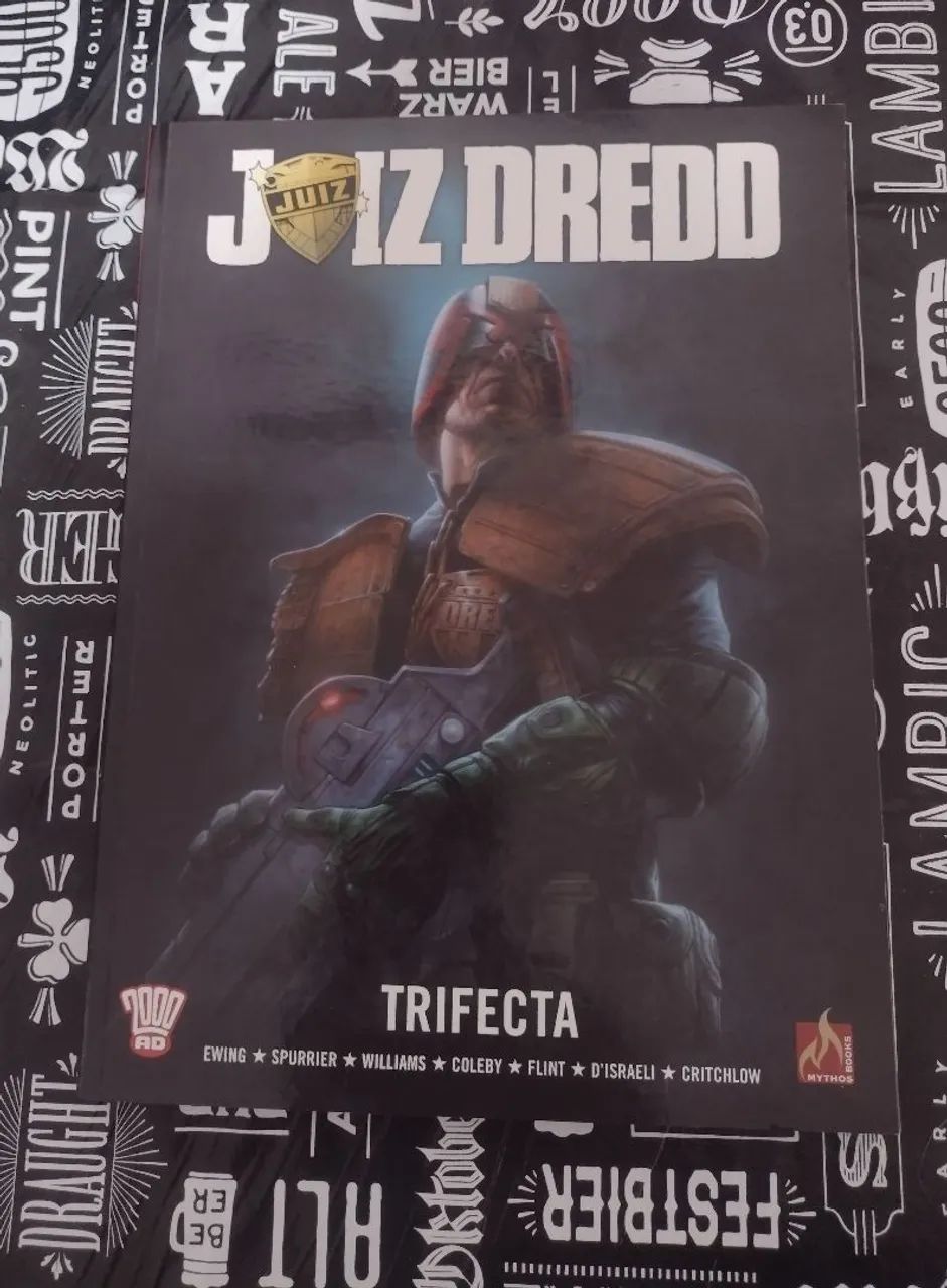 Juiz Dredd: Trifecta - HQ