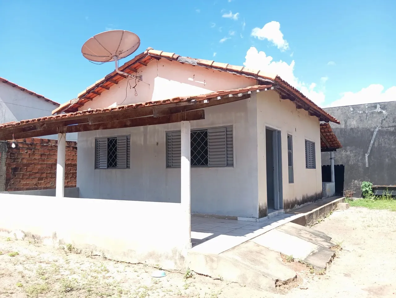 Oportunidade casa com 2/4 com terreno de 360 metros quadrados , em Plano Diretor Sul - Pal