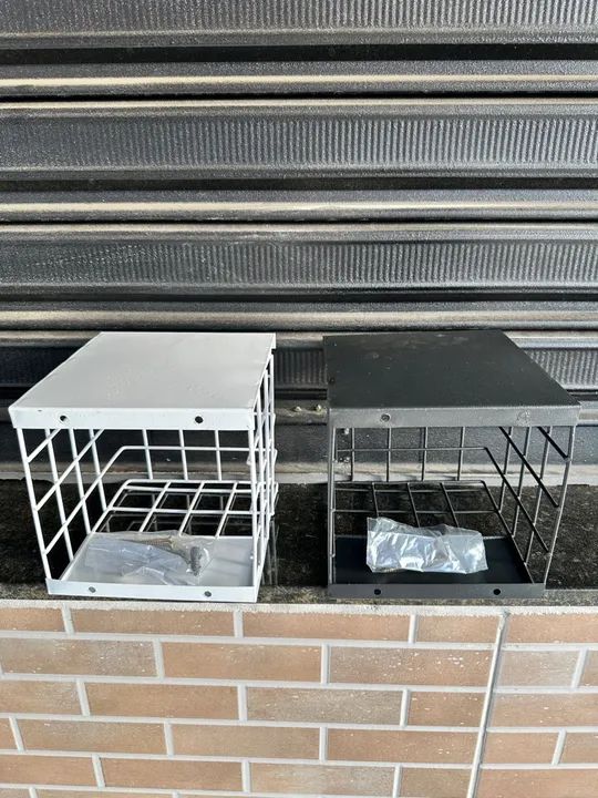 Gaiola, Protetor de Câmeras - Preto e Branco