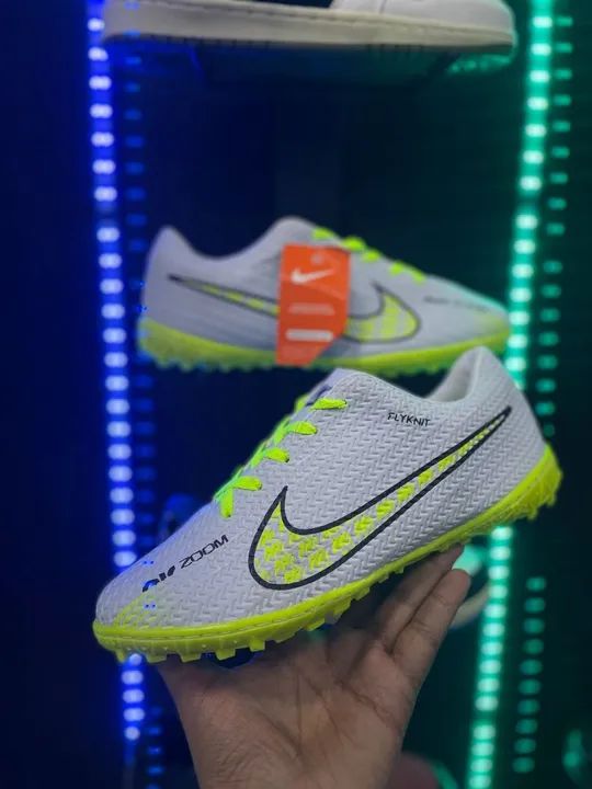 Chuteira Nike  Society Promoção - Foto 4