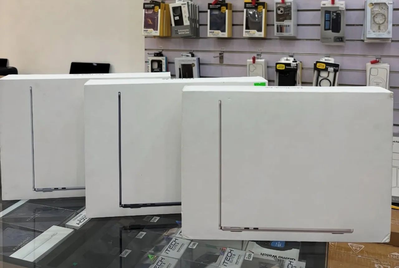 MacBook Air M4 16GB/ 256SSD