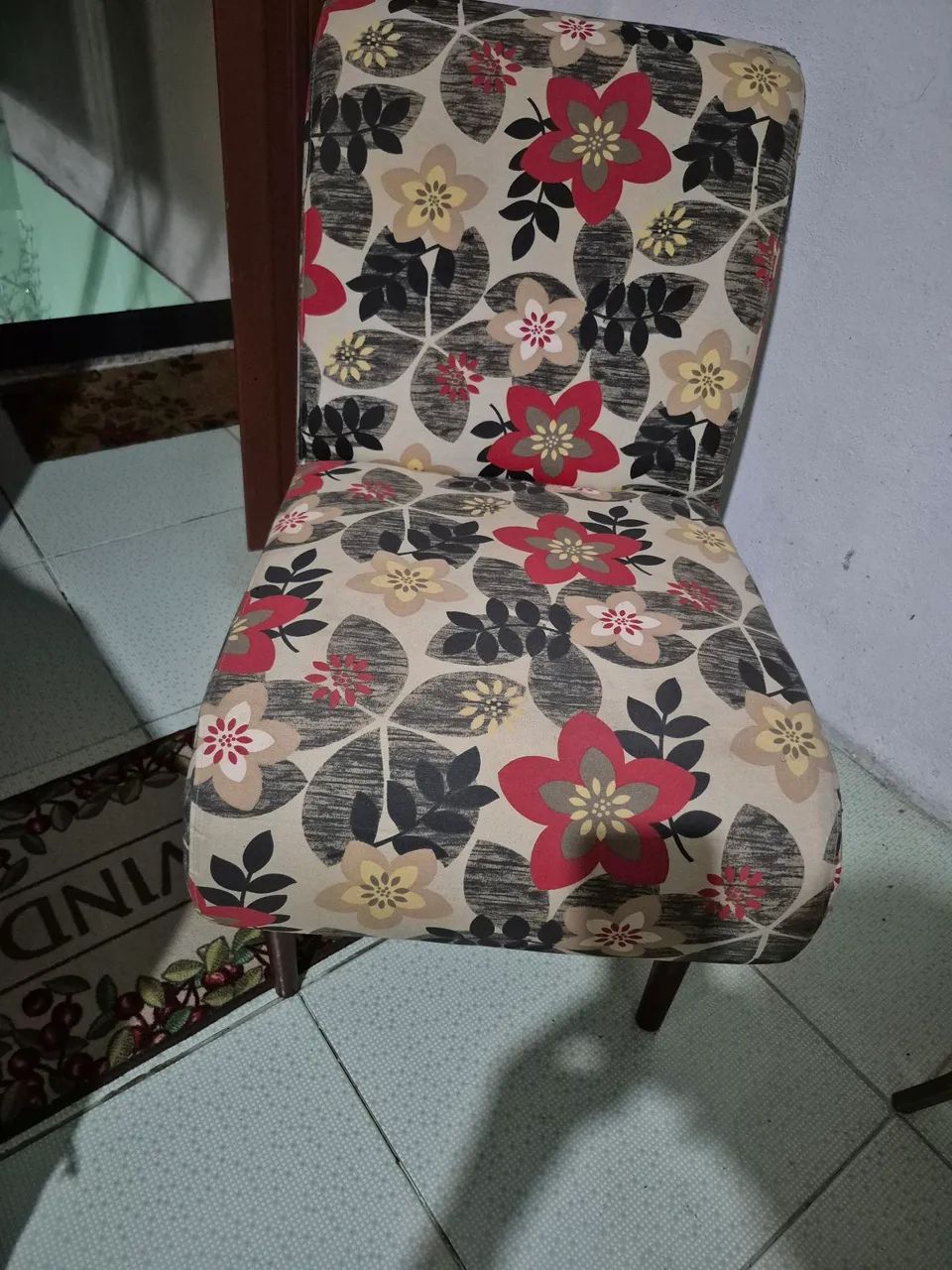 Poltrona Floral Confortável - Foto 2