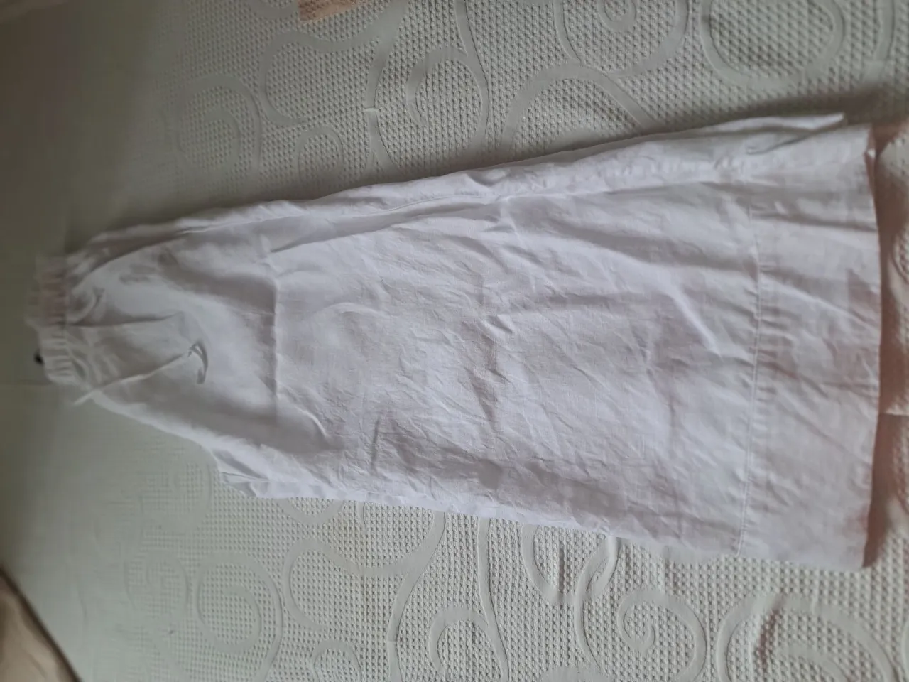 Calça branca de linho Zara