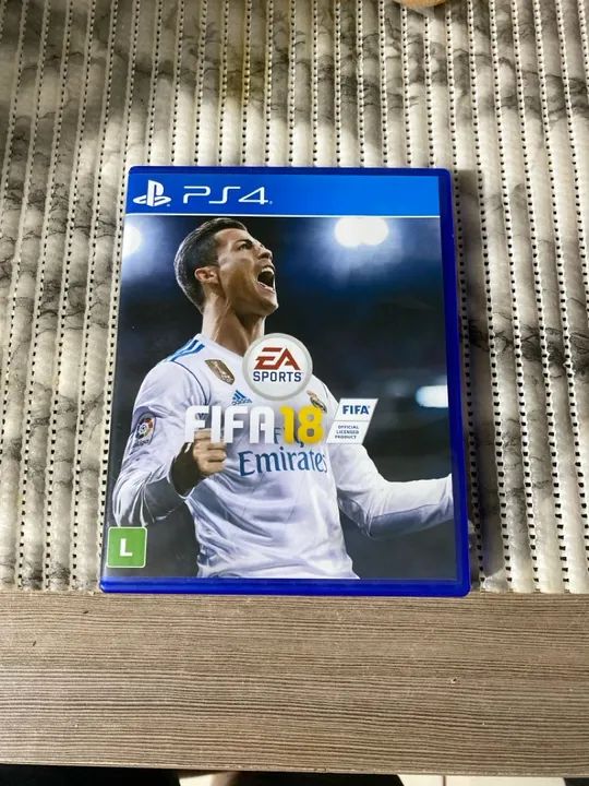 FIFA 18 PS4 - Jogo de Futebol