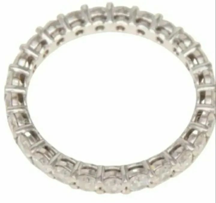 ALIANÇA INTEIRA DE DIAMANTES (1,75CT), EM OURO BRANCO 18K, NOVA, MARCA VIVARA. - Foto 4