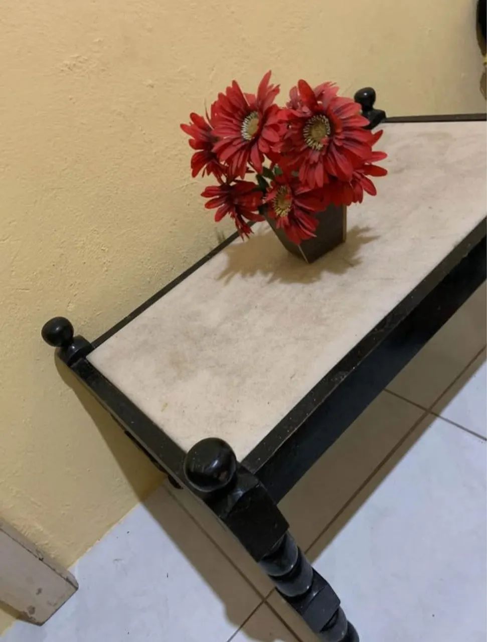 Mesa de centro em mármore