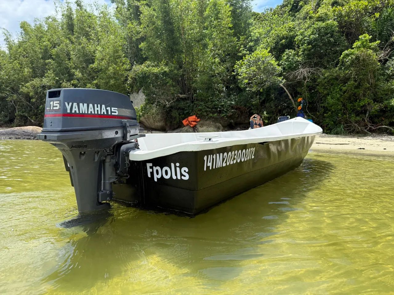 Lancha + motor yamaha 15hp + carreta rodoviária