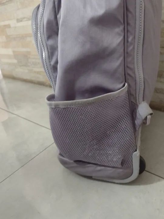 Mochila de rodinhas Rebeca Bonbon - Foto 5