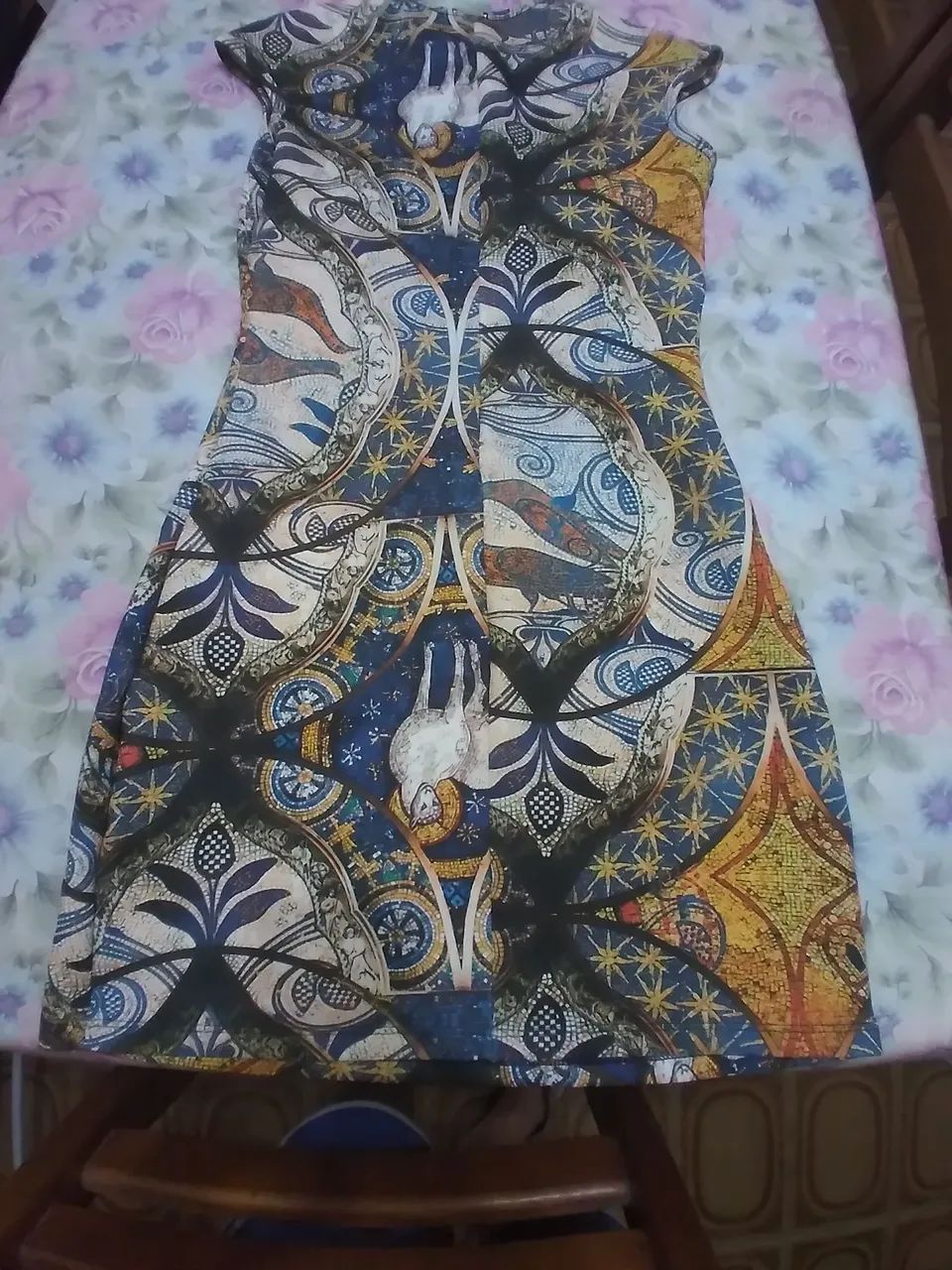 Vestido estampado tamanho P.Lança Perfume  - Foto 2