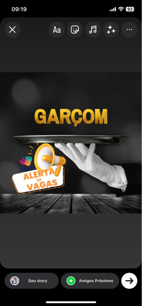 VAGA PARA GARÇOM 