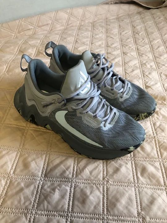 Tênis Nike - giannis imortality 2 cinza e azul tamanho 39