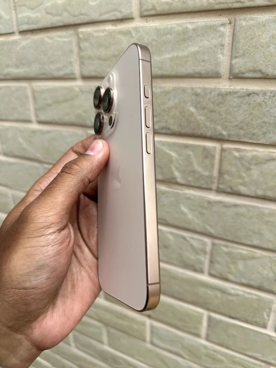 iPhone 16 Pro - 128GB - Foto 2