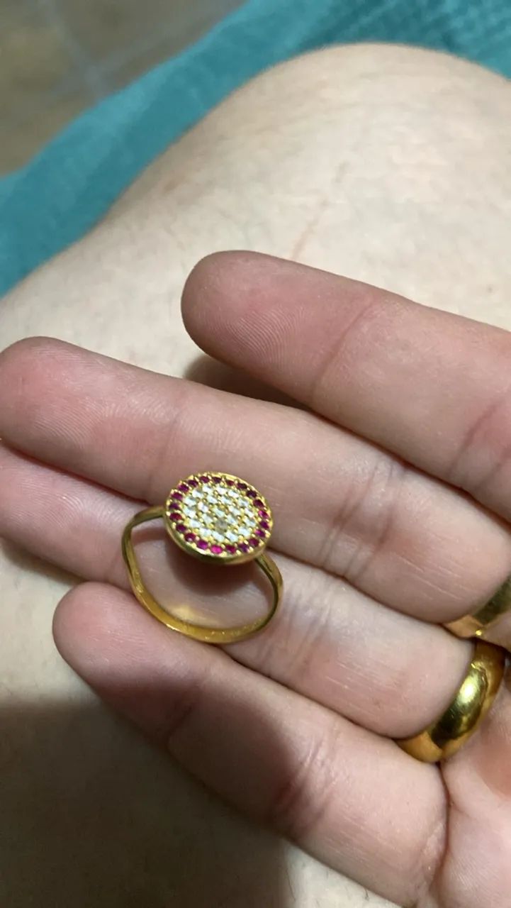 Vendo Anel de ouro com brilhantes  - Foto 3