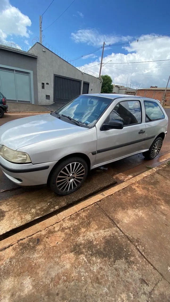 Volkswagen Gol Gol City 1.0 Mi 8V 2p 2004