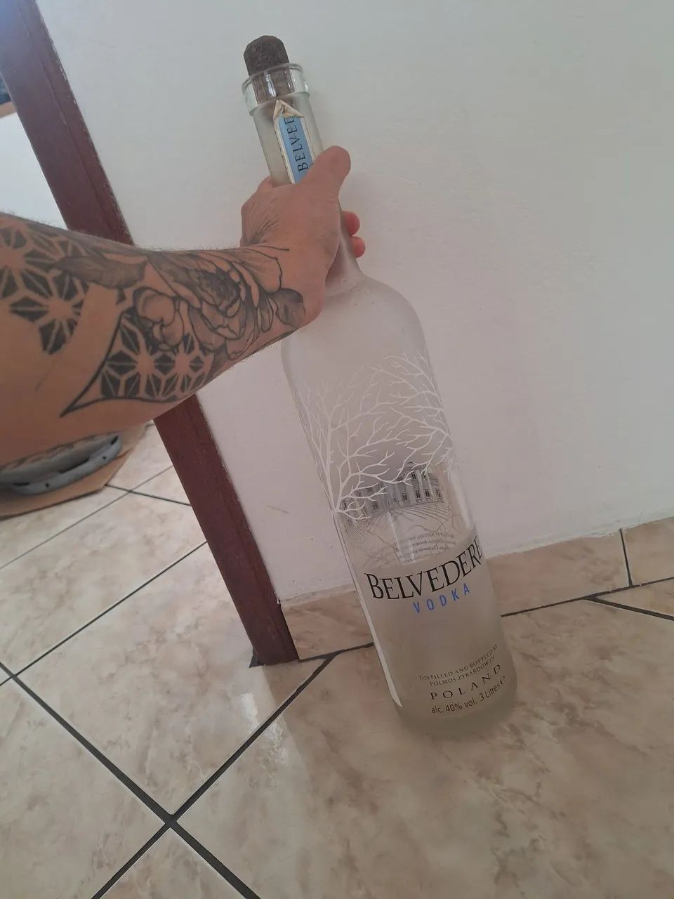 Vendo garrafa BELVEDERE 3L 