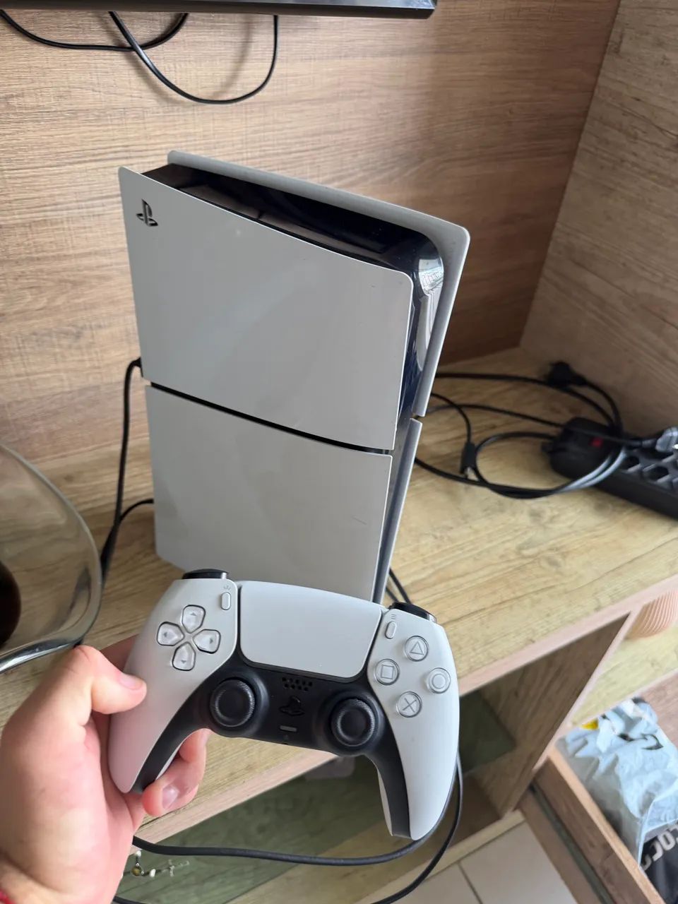 PlayStation 5 COM LEITOR 1TB - Foto 2