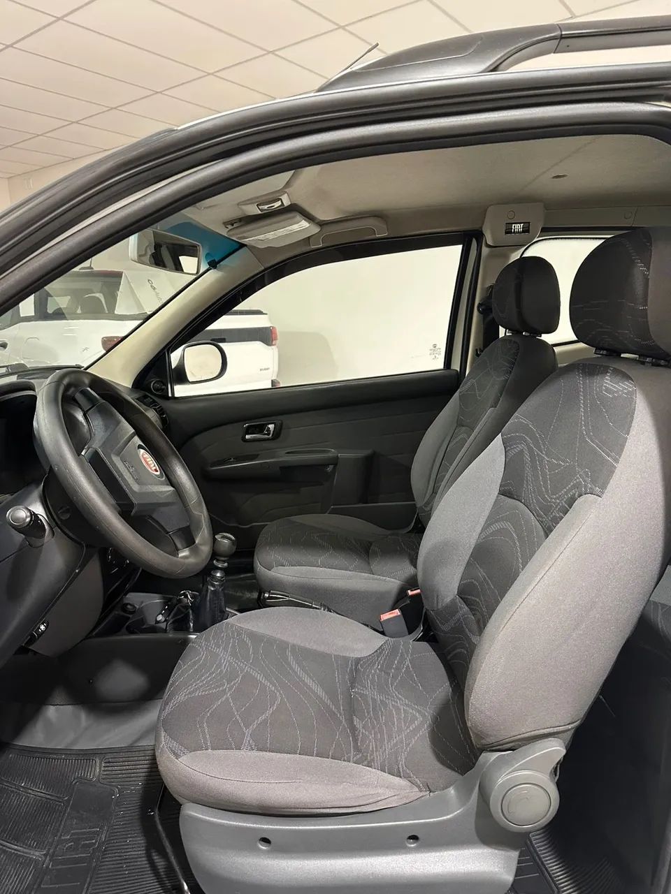Fiat Strada Working Hard 1.4 Fire Flex 8V CD 2015 - Foto 11