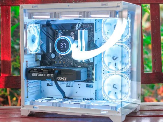 5700X3D - 32GB - RTX 5070 - Foto 5