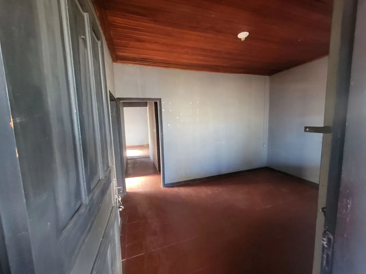Alugo na Vila Alba - Foto 2