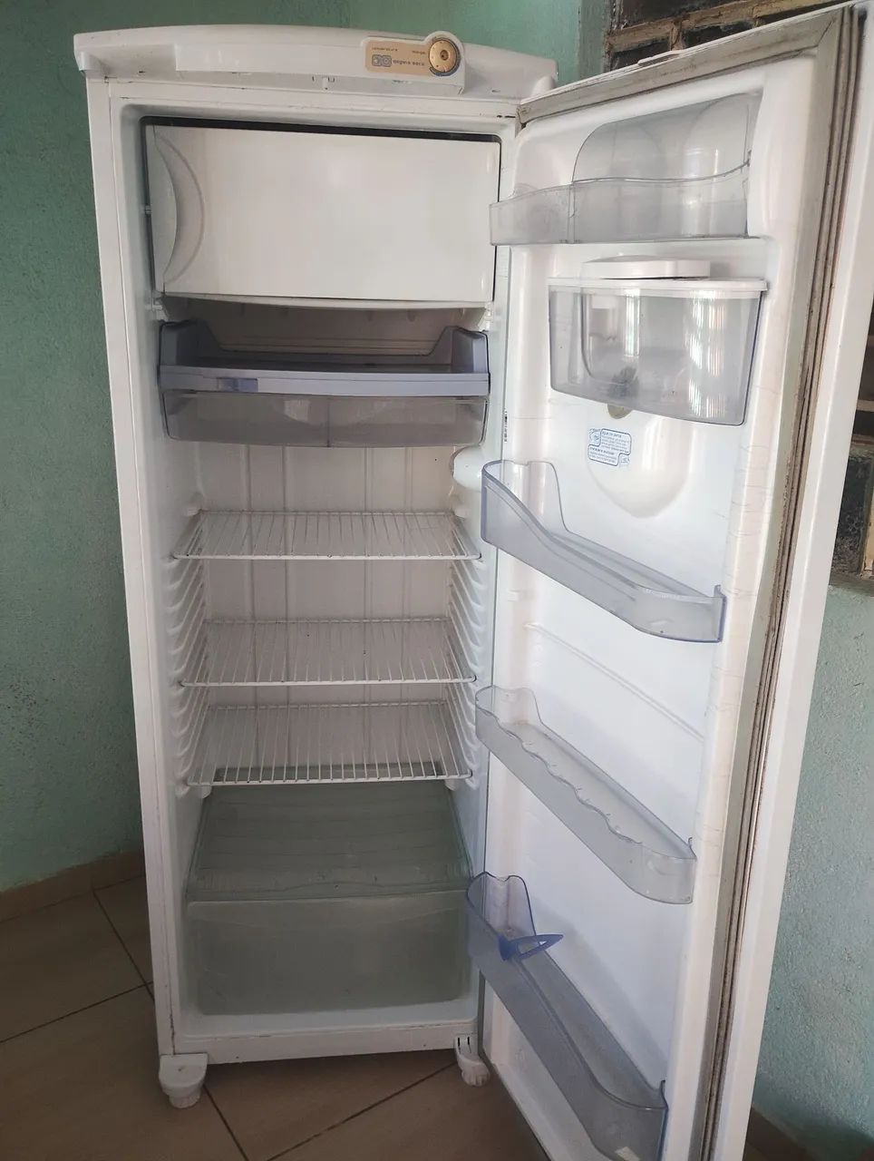 Geladeira usada porém em perfeitas condições  - Foto 2
