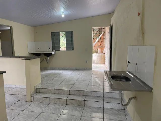 Casa - Barracao 5 comodo aluguel - Foto 5