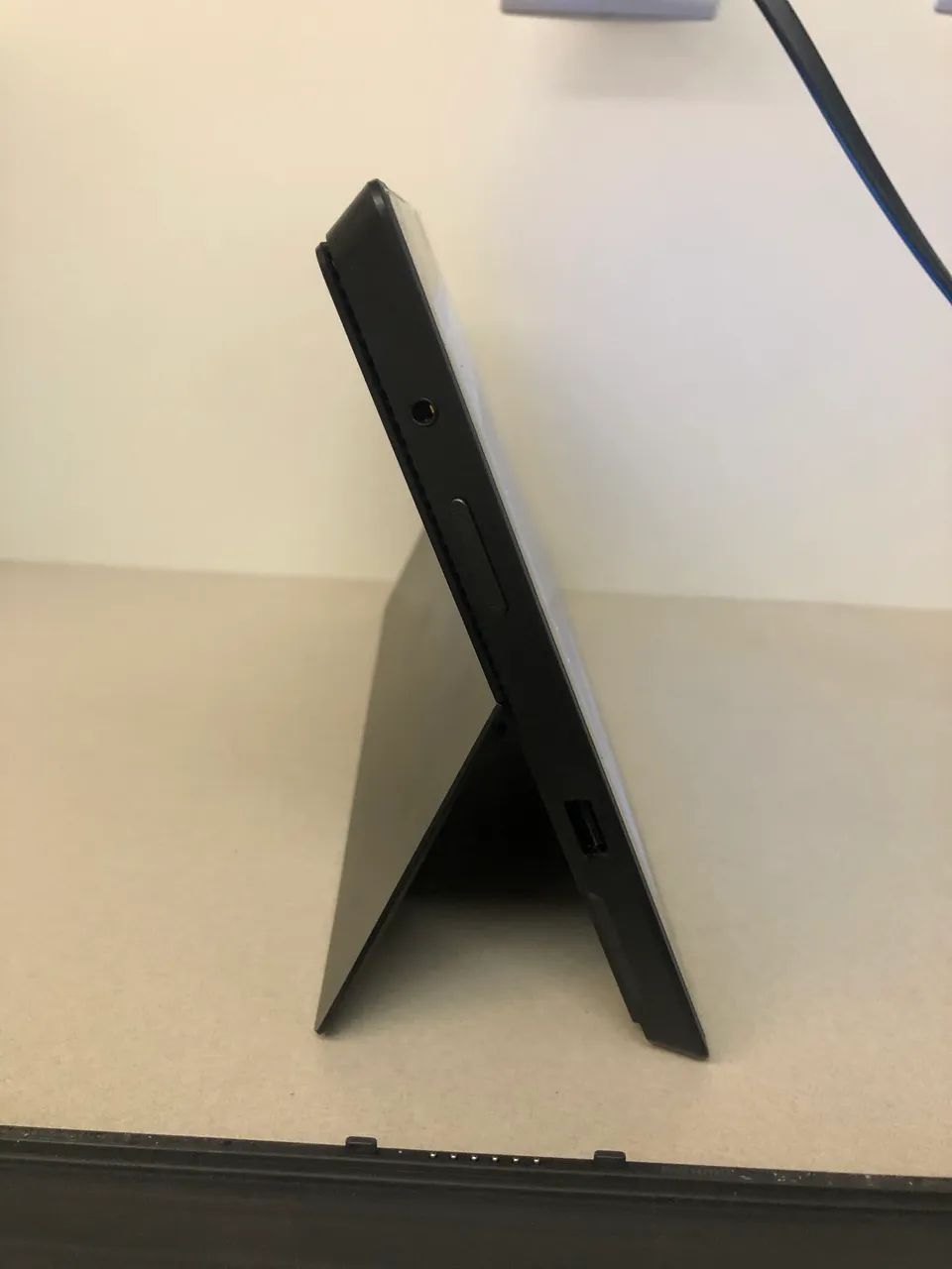 Tablet Windows com teclado removível - Foto 5