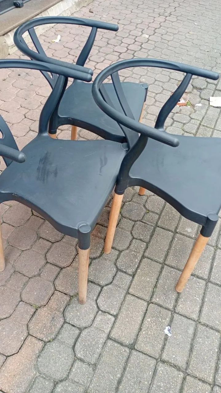 3 Cadeiras Eames DAR semi novas - Foto 3