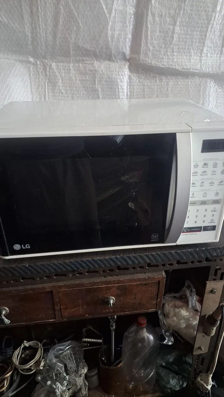 Micro-ondas LG 220v  - Foto 3