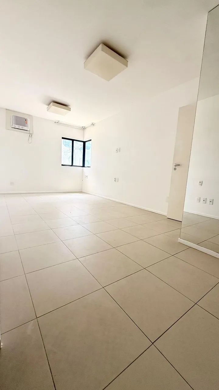 Beira mar de Pajuçara com 3 suítes + lavabo com área de lazer completa - Foto 3