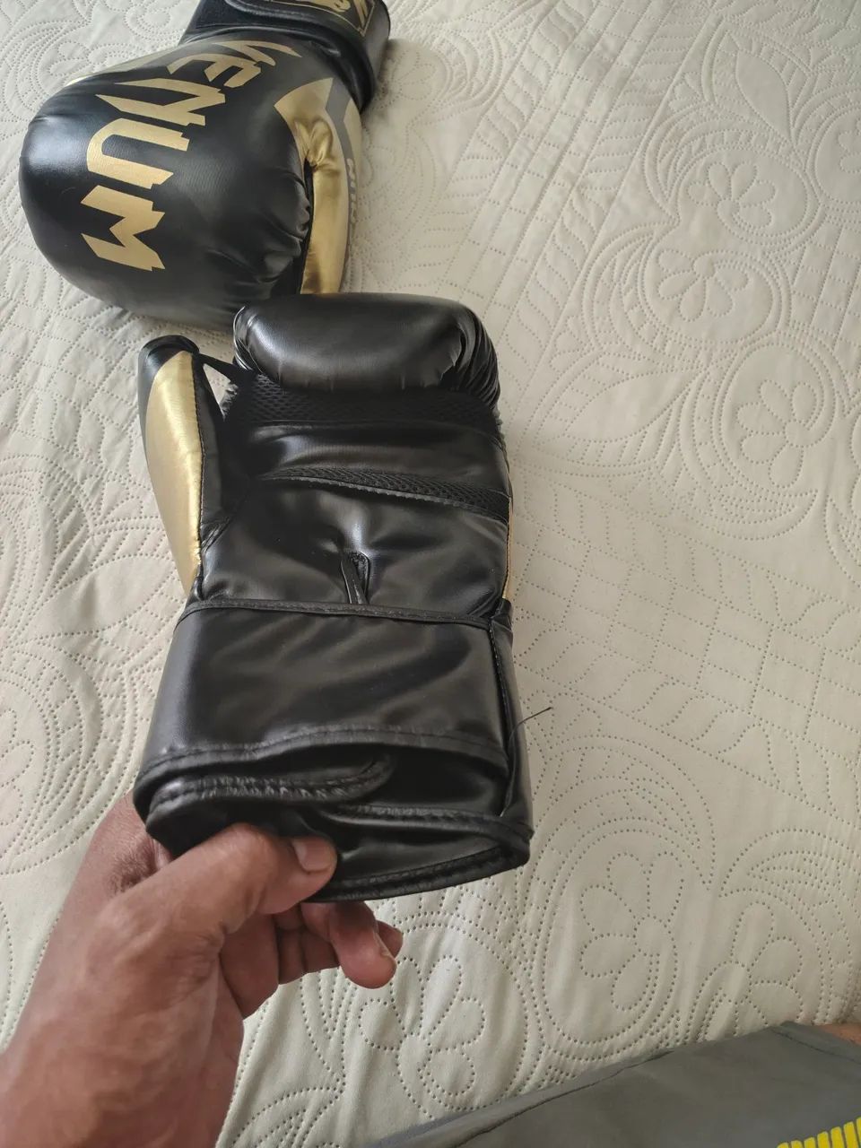 Luva de boxe e saco de pancada 1,5 m