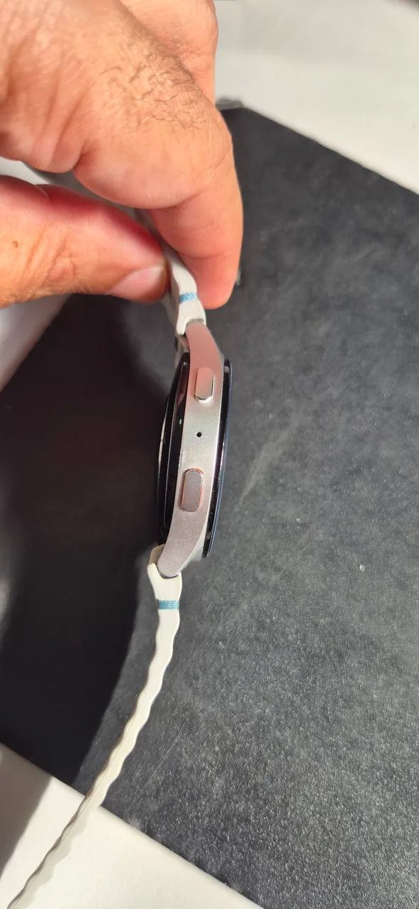 Samsung Galaxy Watch 7 44mm LTE - Foto 5