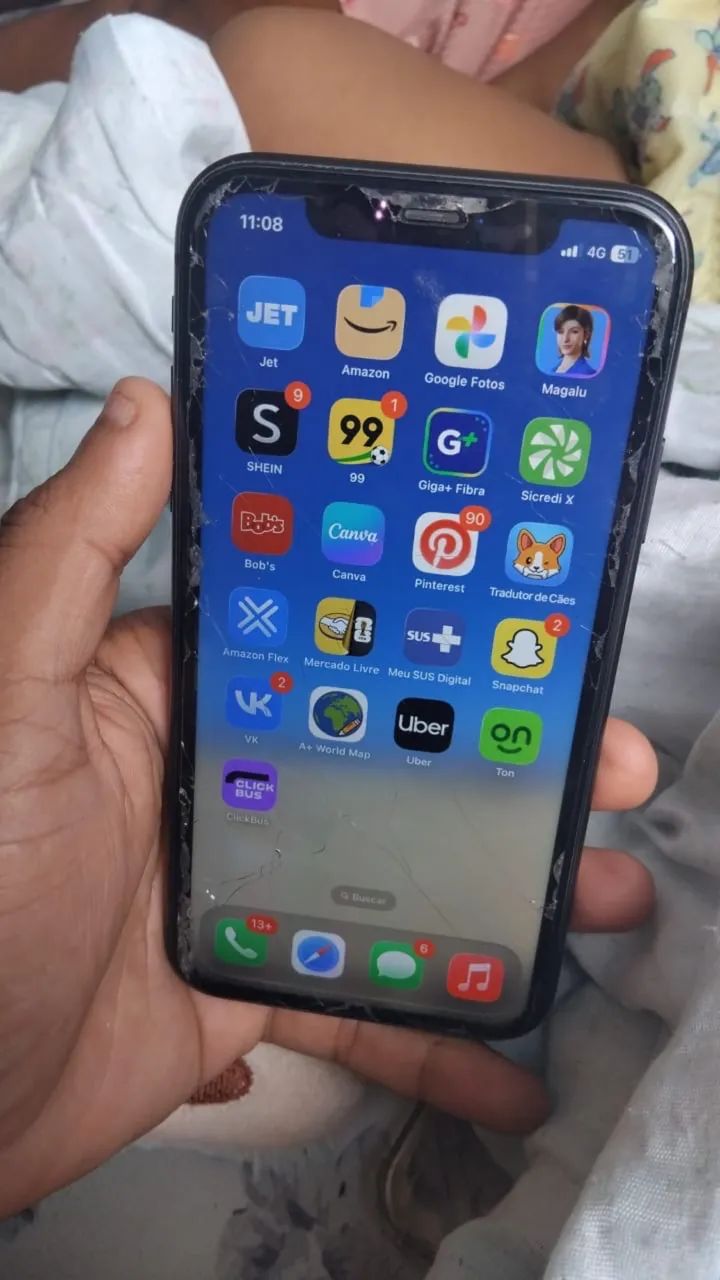 iPhone 11 Semi novo  - Foto 2