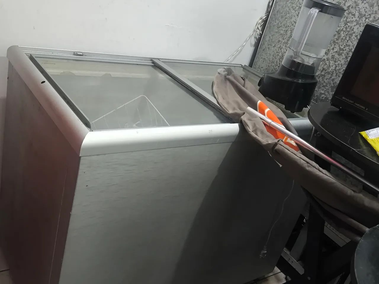 Freezer horizontal tampa de vidro 