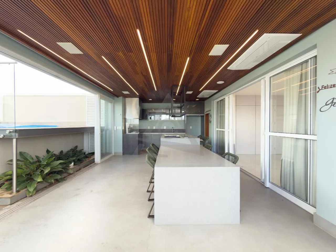Cobertura à venda em Campinas, Cambuí, com 4 suítes, com 325 m², Uniqueness Cambuí