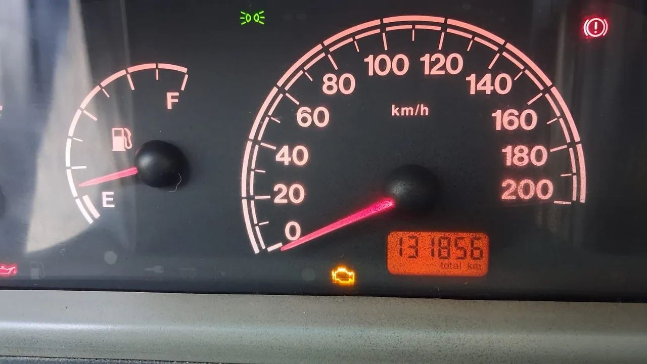 Fiat Strada 1.4 MPI Fire Flex 8V CS 2011 - Foto 4