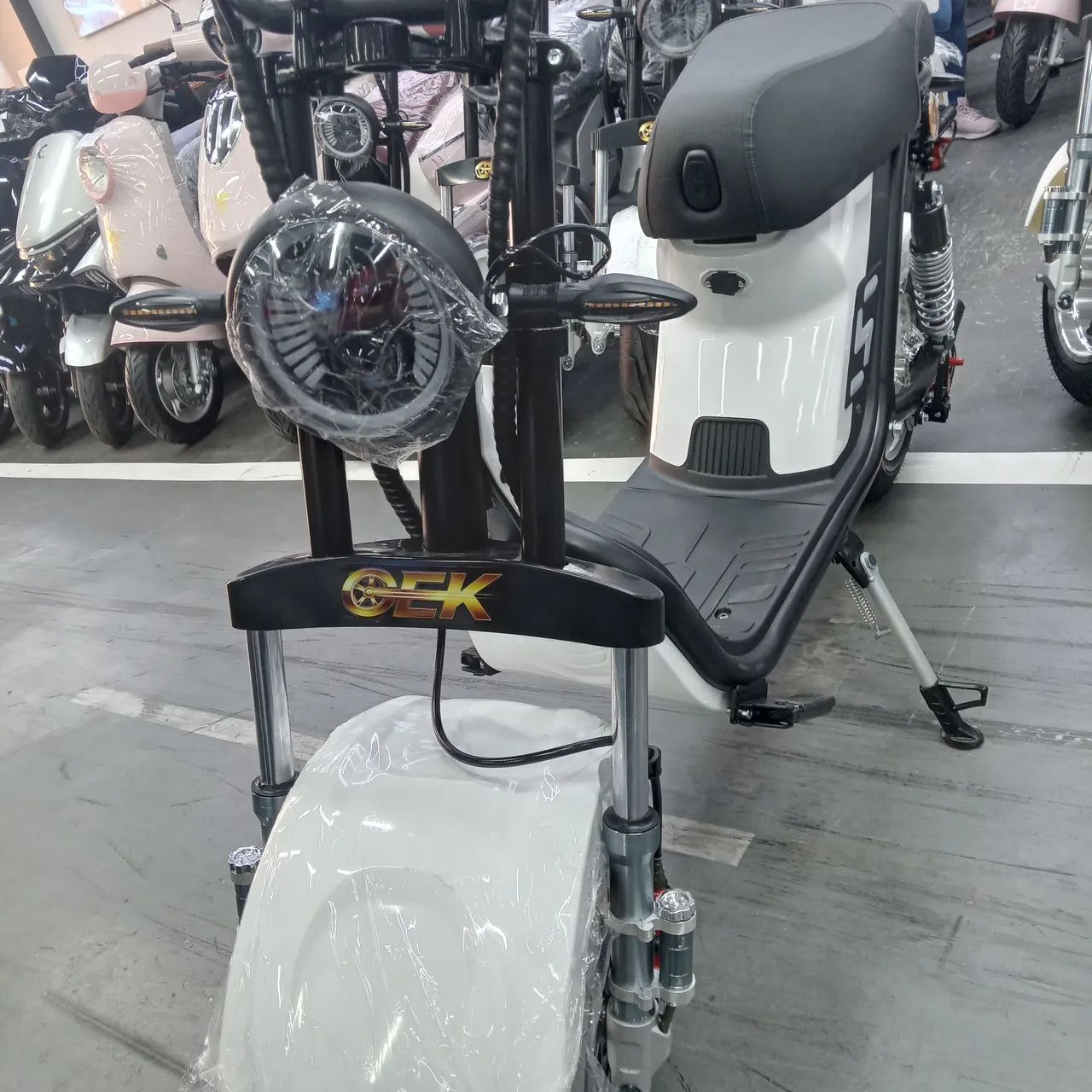 Scooter elétrica X13 na caixa - Foto 3