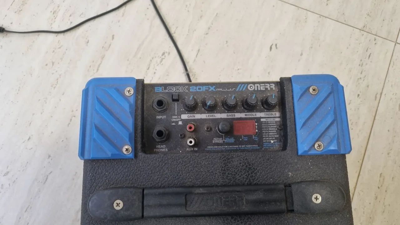Amplificador de Guitarra ONERR BLOCK FX PLUS 20W RMS - Foto 3