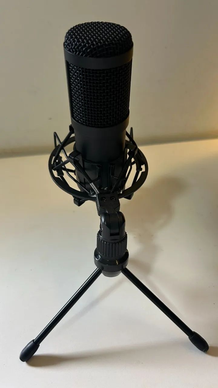 TASCAM TM-70 Microfone Podcast + Shock Mount + Tripé + Cabo - Foto 2