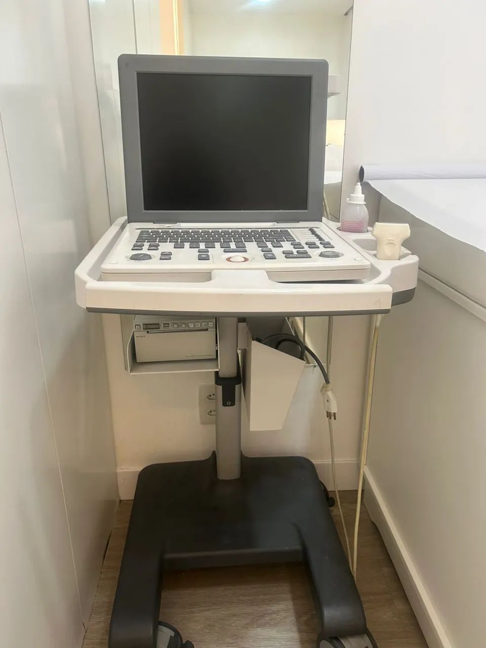 Aparelho ultrassonografia portátil medison sonoace r3 2013