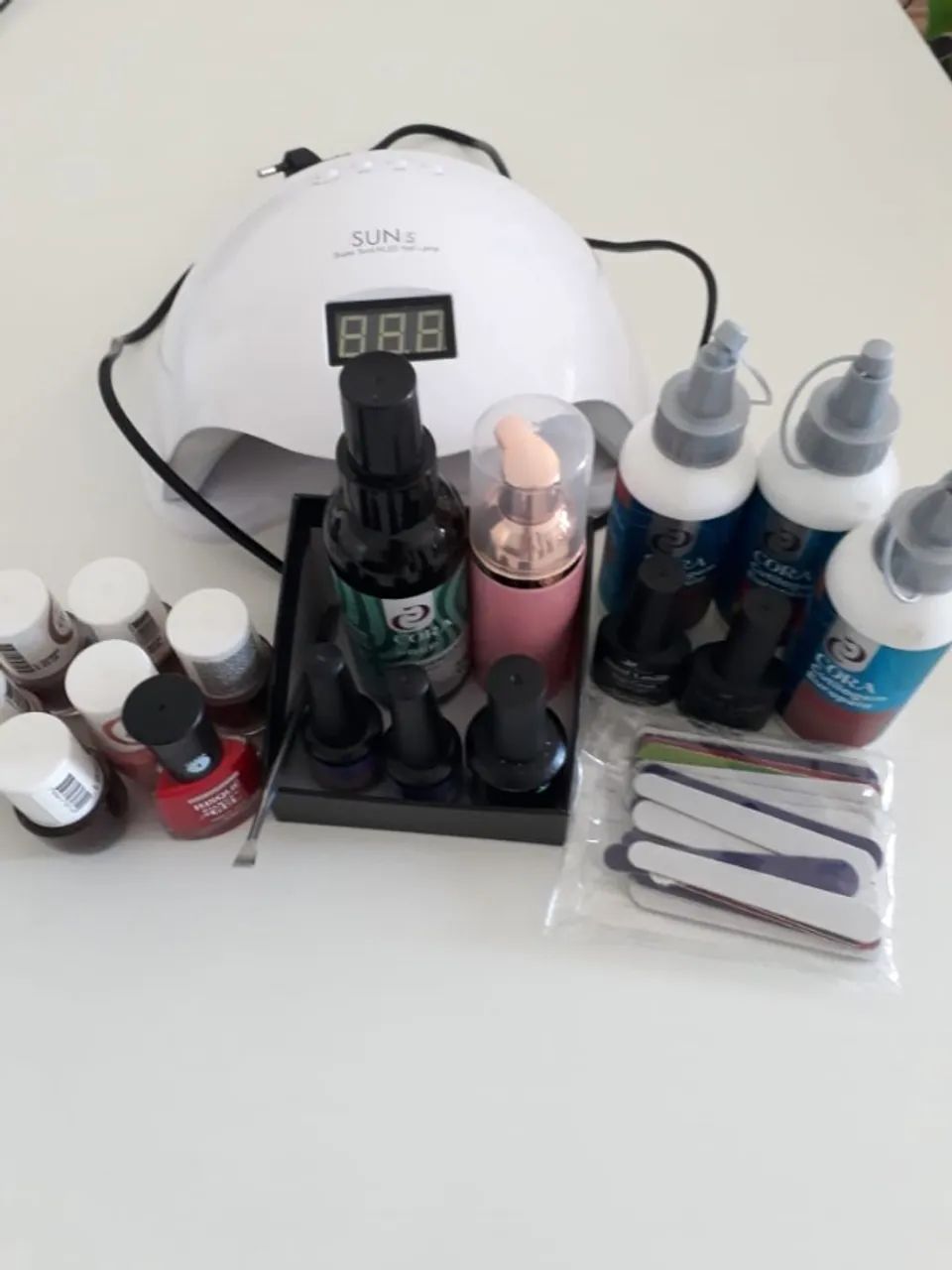 Kit para Esmaltação em Gel - Cabine + Esmaltes + Acessórios