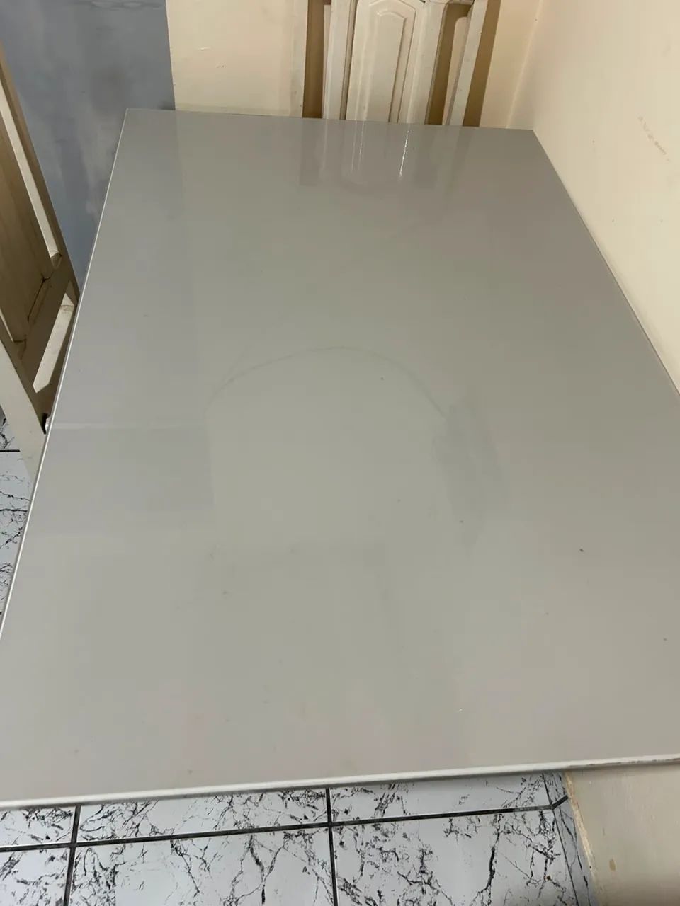 VENDE-SE MESA TAMPO COM TAMPO DE VIDRO - Foto 3