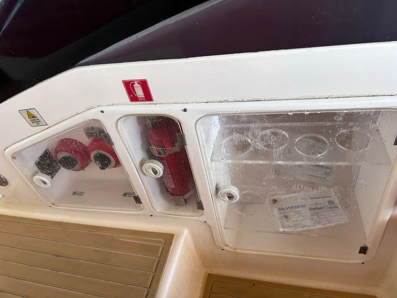 Lancha RM 270 10+1 Cabinada com banheiro  - Foto 10