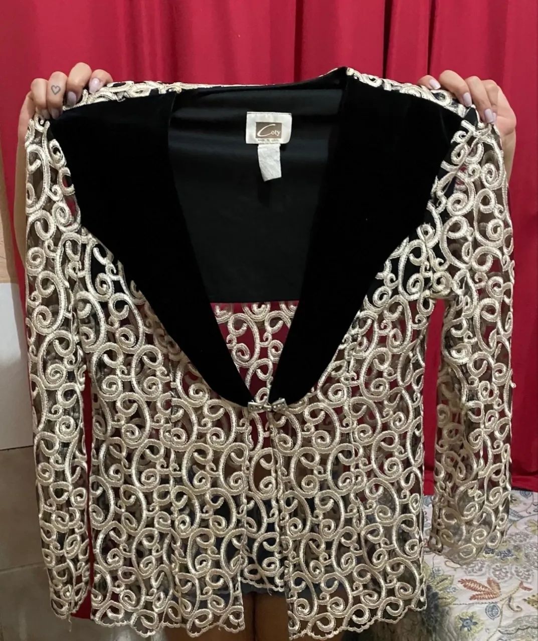 Vestido de festa preto com dourado - Foto 4