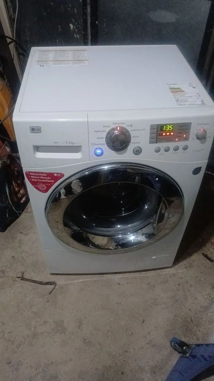 MAQUINA DE LAVAR 