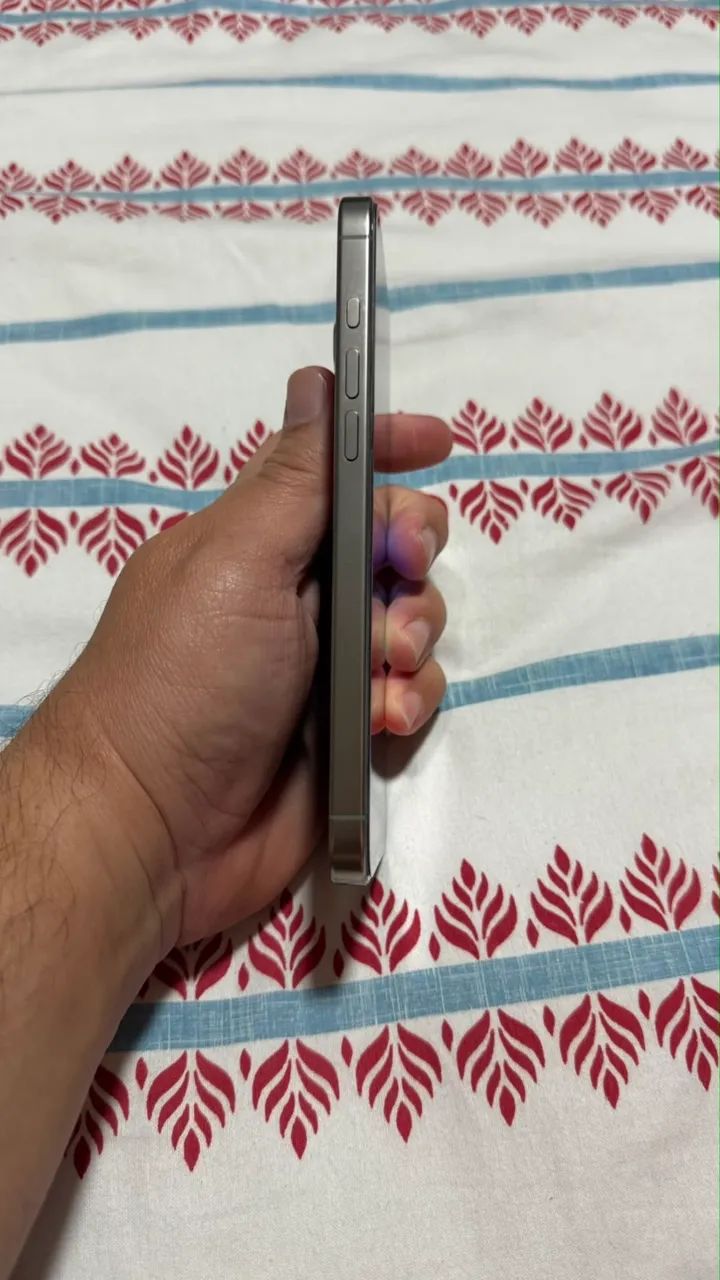 Vendo IPhone 16 Pro Max  - Foto 4