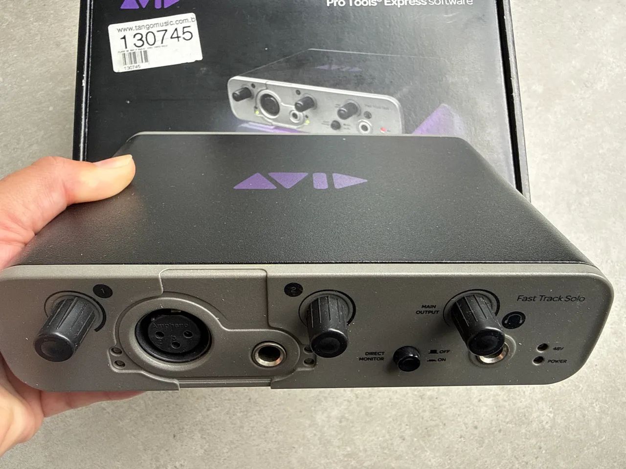 Interface de Áudio Avid Fast Track Solo - Home Studio / Podcast / Pro Tools - Foto 2