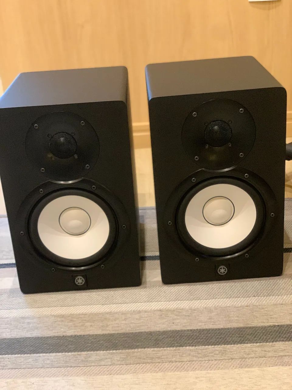 Par de Monitores Yamaha HS7 - Foto 3