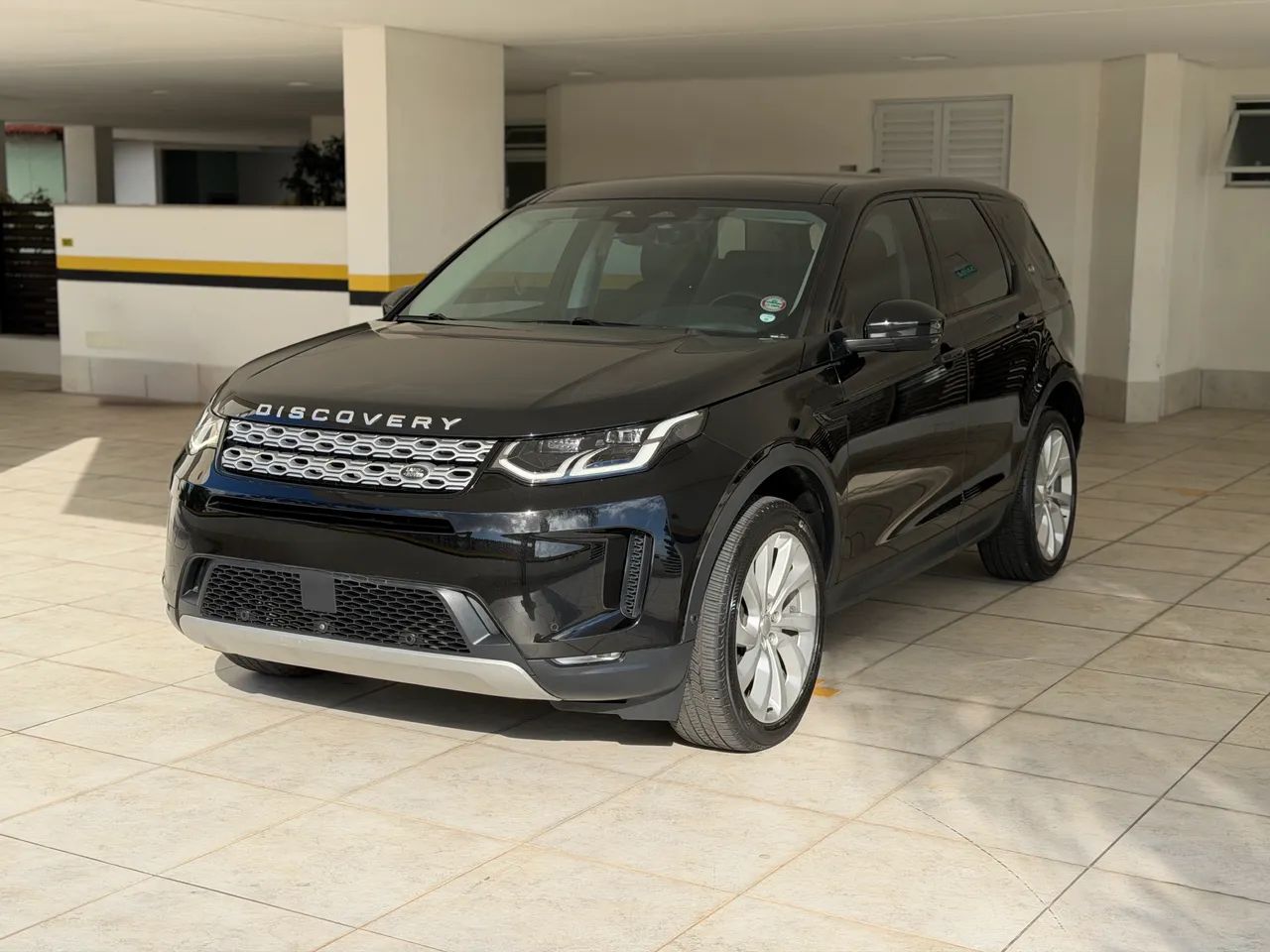 Land Rover Discovery Sport 2021