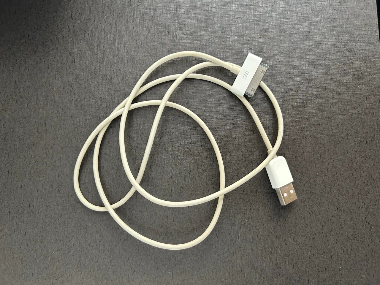 Apple teclado iPad a1359 com adaptador Lightning  - Foto 5