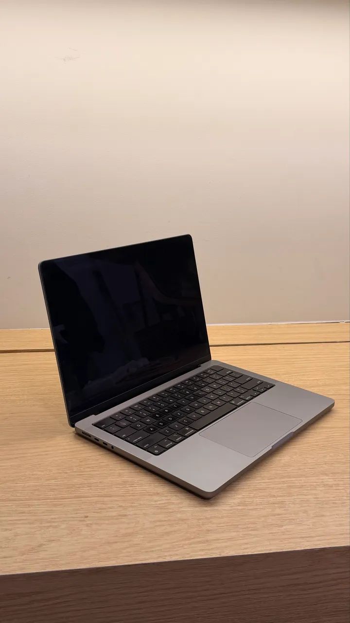 MacBook Pro 14 M2 Pro 16GB 512GB (2023) Seminovo - Notebooks